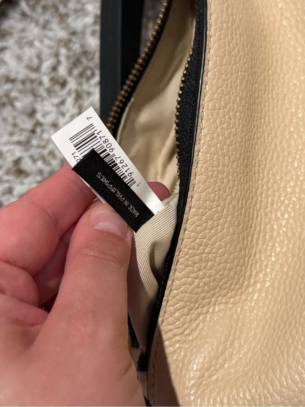 Marc Jacobs the soft box bag 23